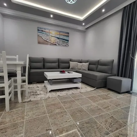Apartment Fishta Q5 25 *