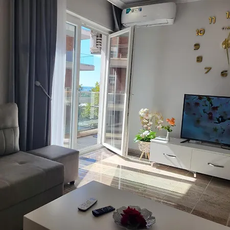 Fishta Q5 25 Apartment *