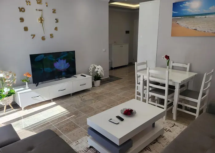 Fishta Q5 25 * Velipojë